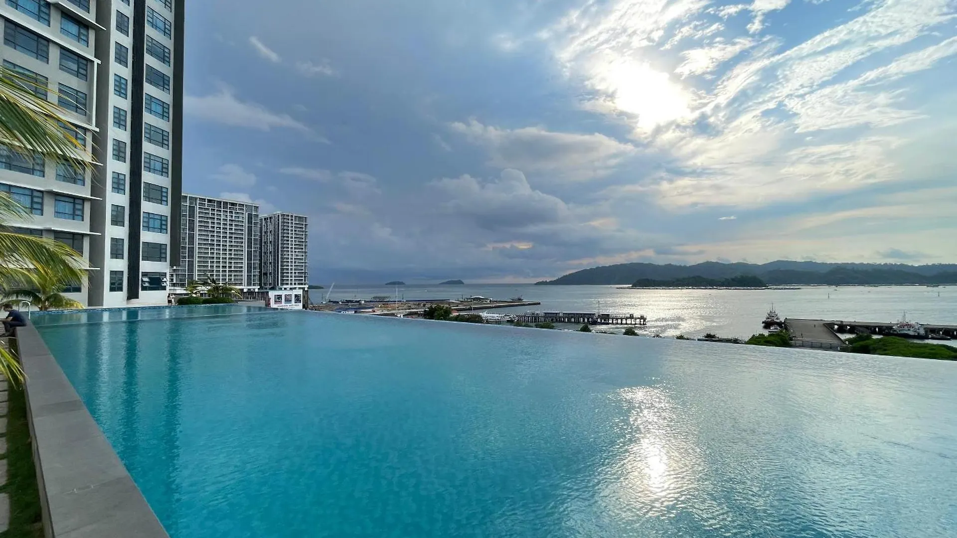 Daire Jq 2 Bedroom Apt Near Suria Mall Kota Kinabalu